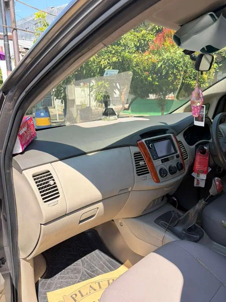 Toyota Kijang Innova 2013 Bensin
