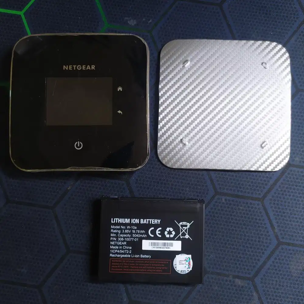 BEKAS MODEM WIFI 5000mAh Layar Sentuh NETGEAR M2 MR2100 4G+ LTE Cat12