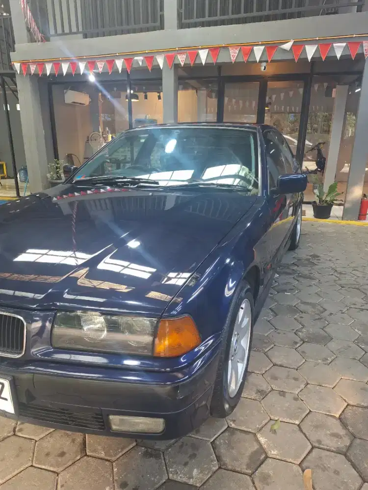 BMW/E36/320i/1995