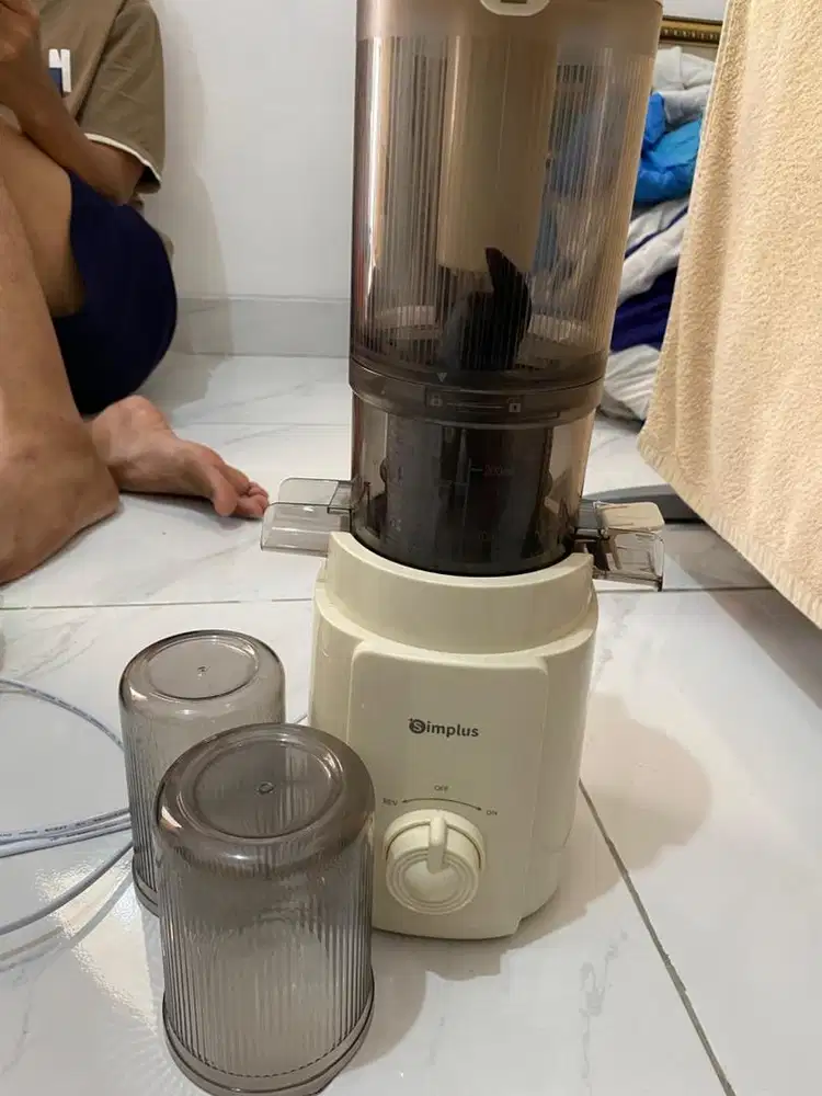 Blender juicer simplus