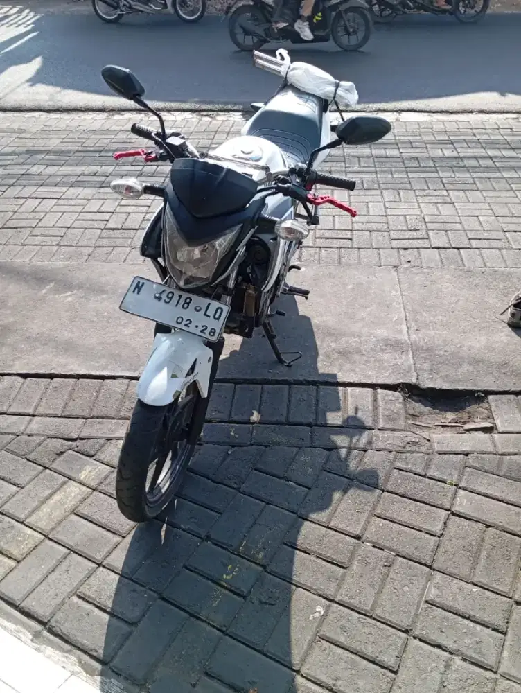 Honda cb 150R 2013