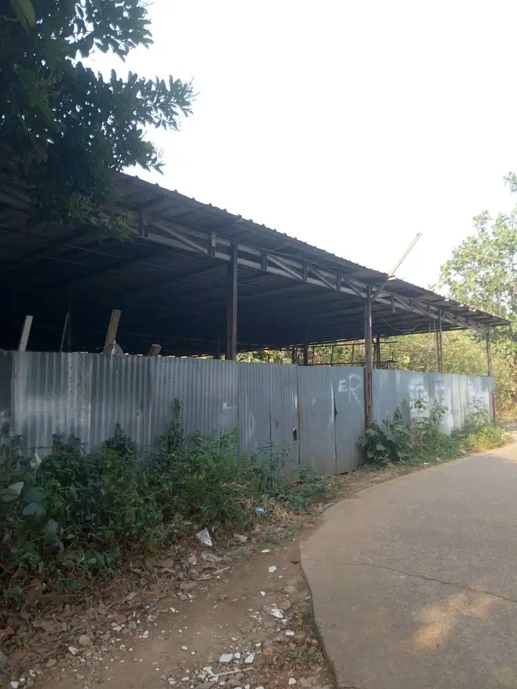 Workshop serbaguna 300m2