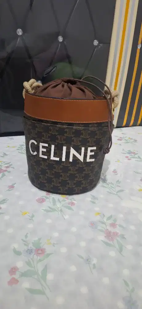 Tas tabung serut Celine