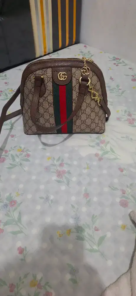 Tas Gucci seperti baru