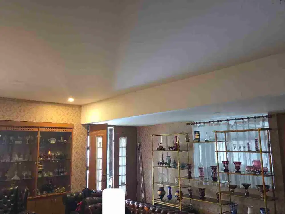rumah 2 lantai dijual jalan abadi raya gegerkalong bandung