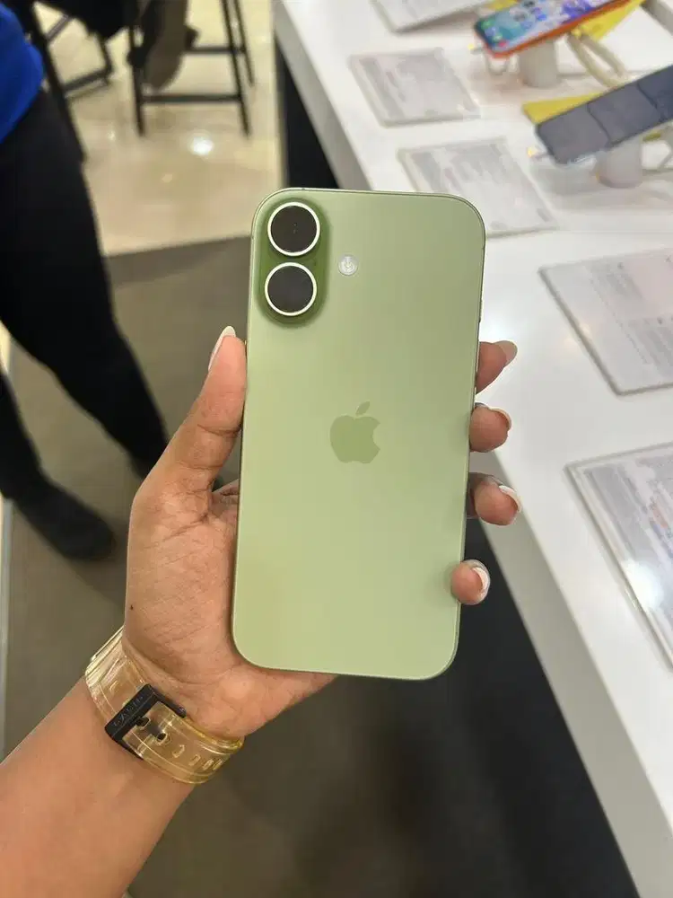 IPHONE 17 256GB SAGE LIMITED. BISA CICILAN KTP AJA/CC CASHBACK 500k