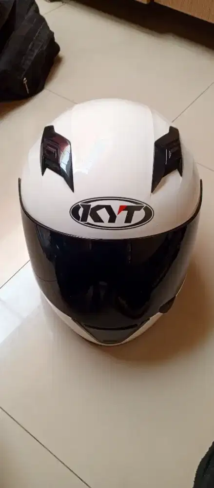 helm full face KYT