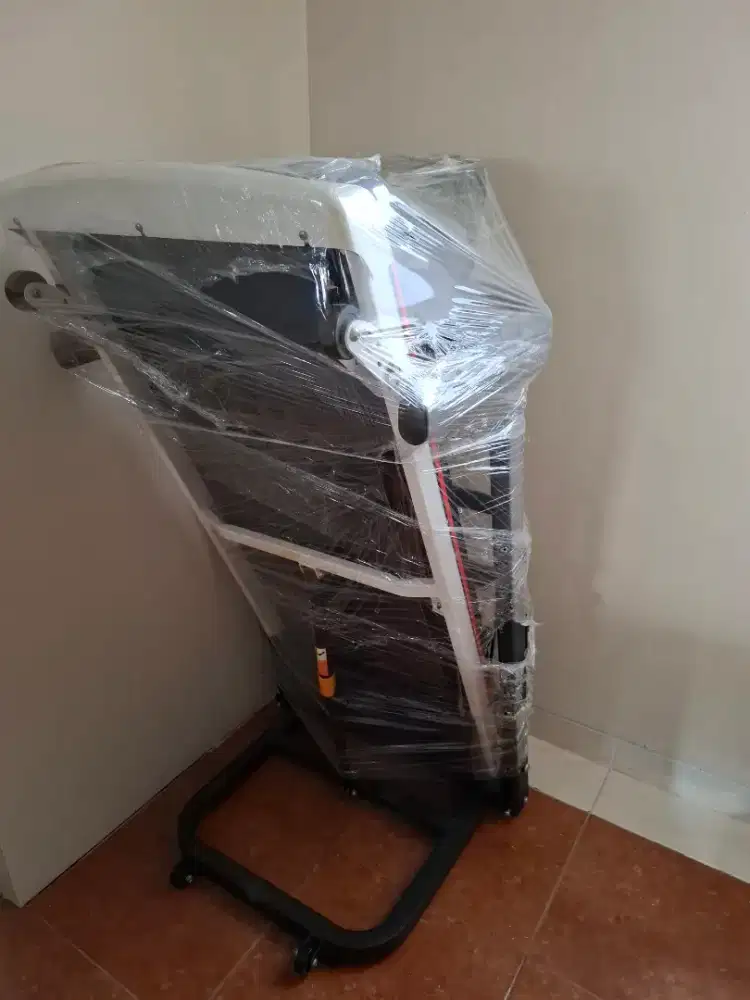 Dijual Treadmill Total Fitnes