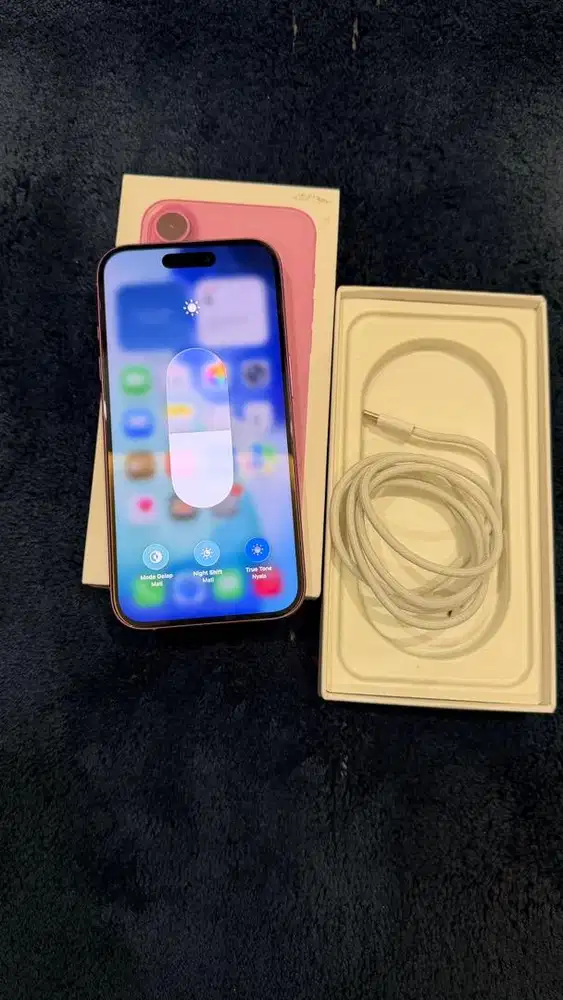 Iphone 16 Pink 128GB Mulus Lengkap Simlock Wifi Only