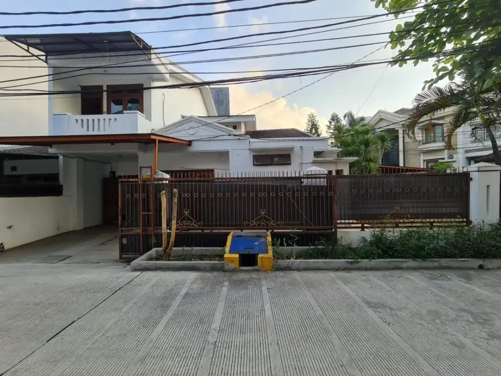 Disewakan Rumah Hook 1,5 Lantai Di Gading Indah Utara ,Kelapa Gading ,Jakarta Utara