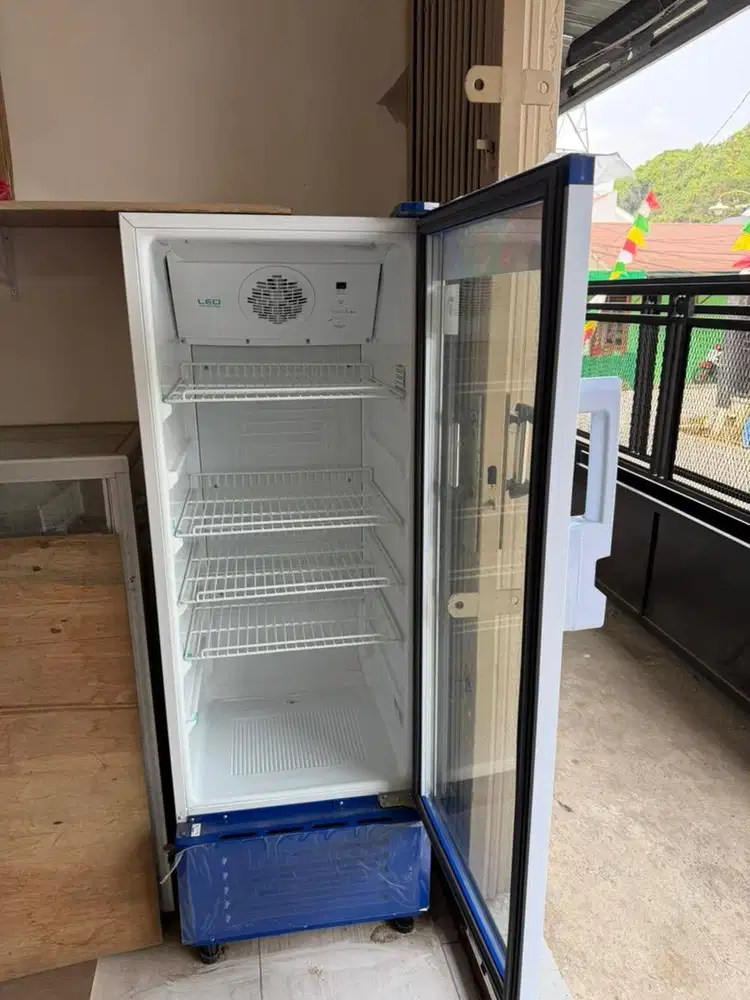 Showcase Sanken 220L