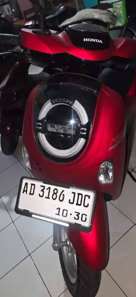 Scoopy prestige 2025 km 6 ribu