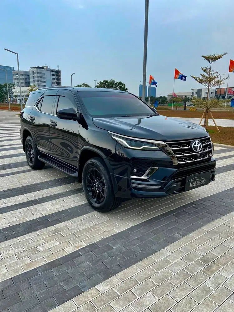 FORTUNER GR SPORT 2.8 DIESEL TERMURAH KONDISI ISTIMEWA ODO 63RB RECORD