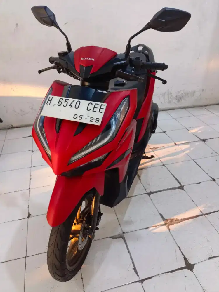 vario 125 iss merah 2024