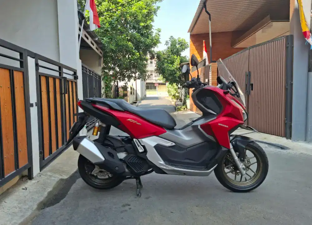 Honda ADV 160 ABS ISS (Tipe Tertinggi) MULUSSS Pajak Panjang