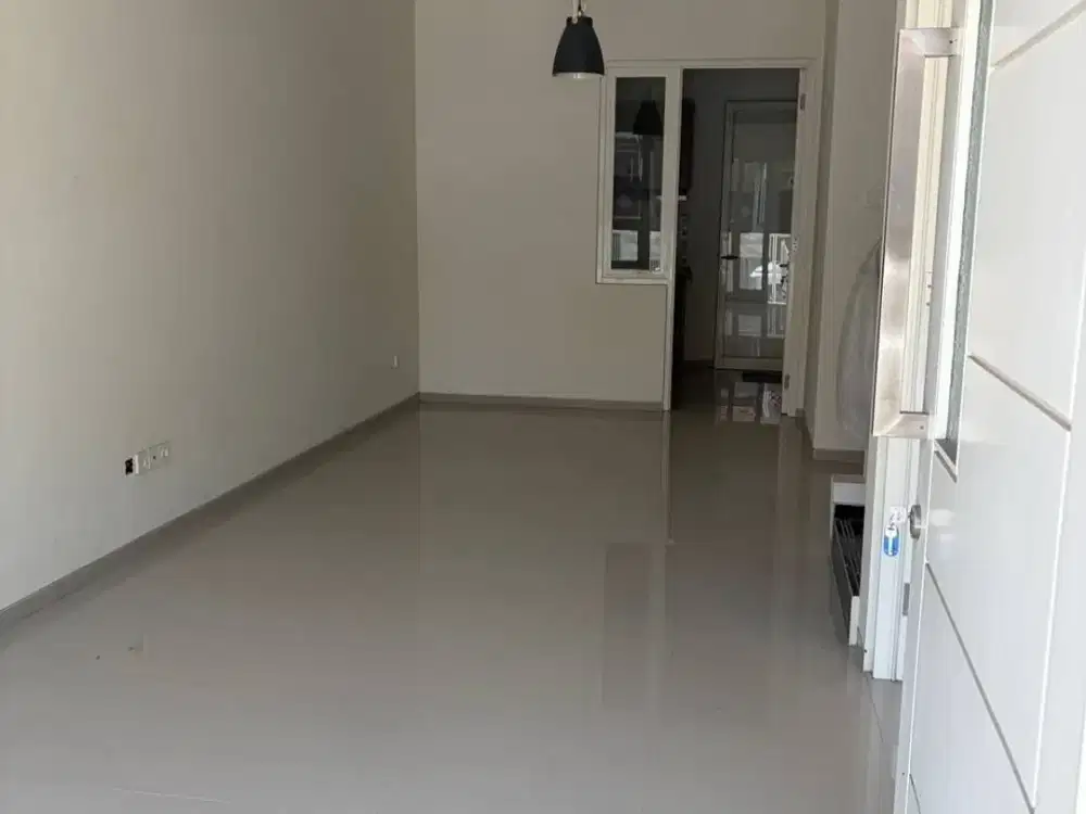 rumah baru di pakuwon city cluster Taman mutiara.
