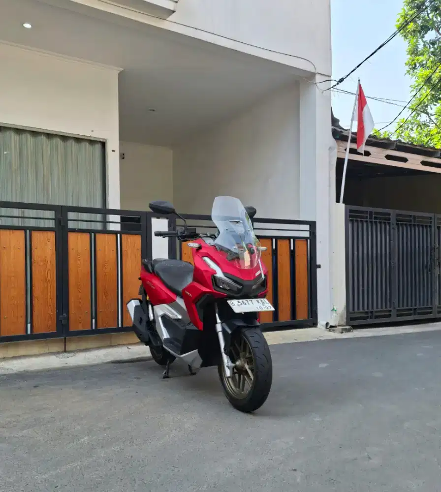 Honda ADV 160 ABS ISS (Tipe Tertinggi) MULUSSS Pajak Panjang