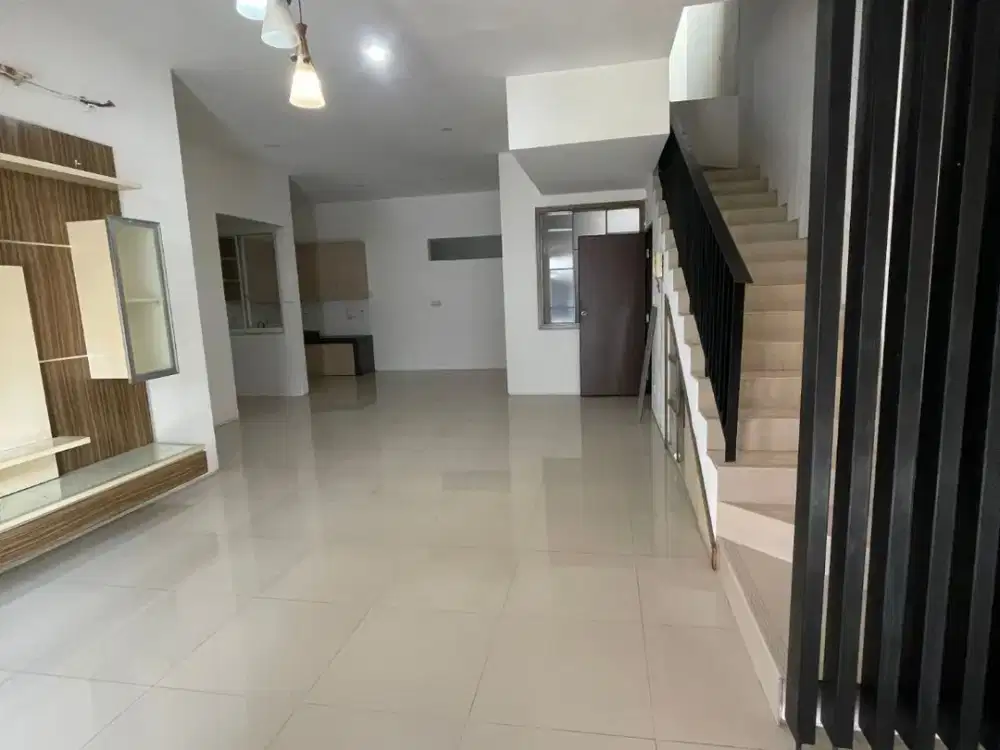 Dijual Rumah Red Scarlet Citra Garden 6, Jakarta Barat