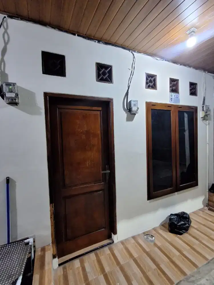DIKONTRAKKAN RUMAH 3 PETAK