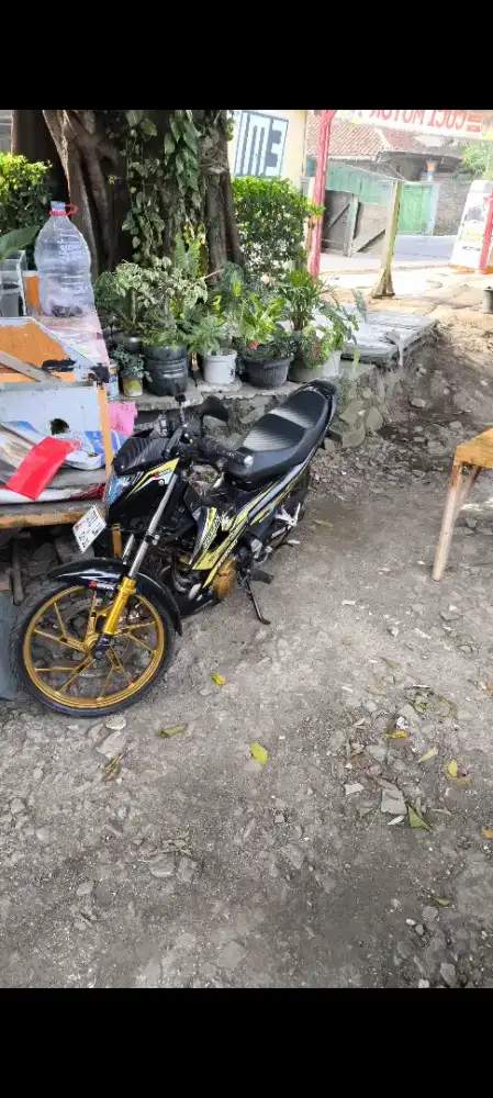 Di jual suzuki satria fu tahun 2014