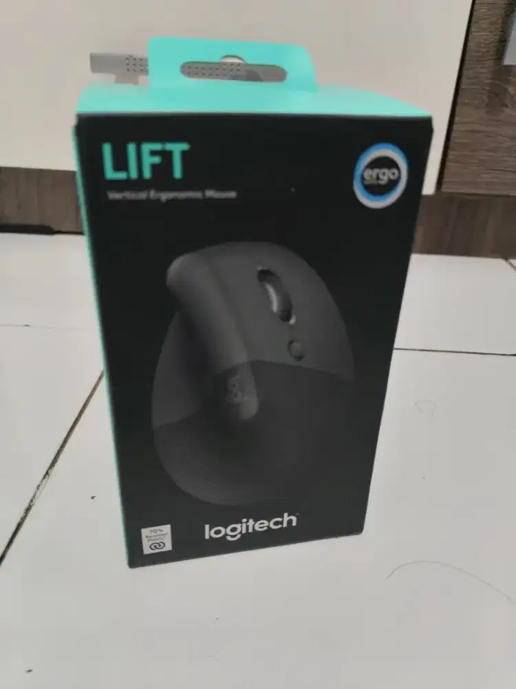 Logitech Lift Vertical Ergonomic Mouse – Baru dan Masih Segel
