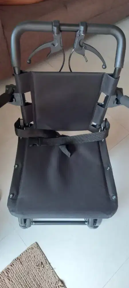 Kursi Roda Lipat Portable
