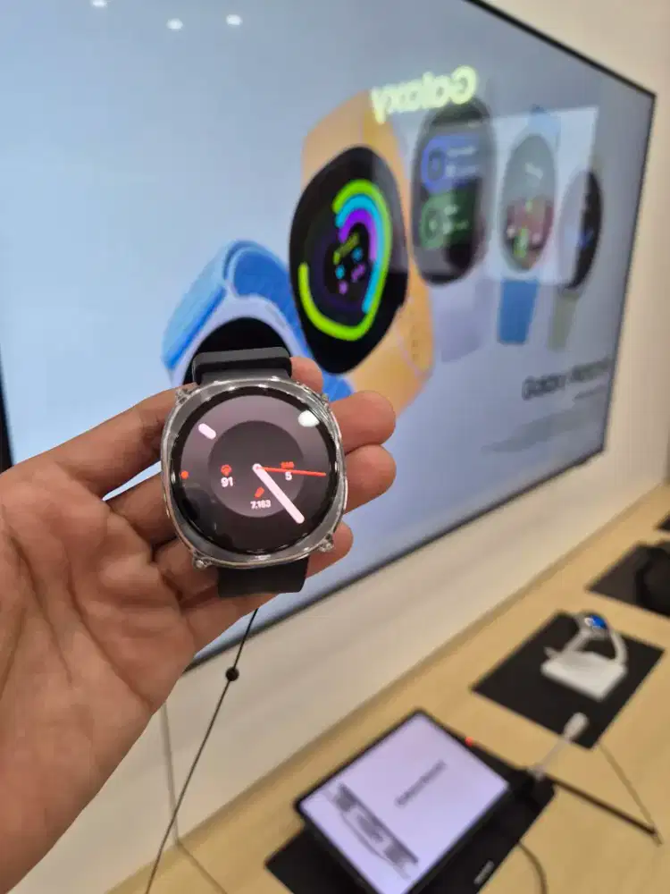 cicilan 0% Samsung Watch 9 - Samsung Queen City