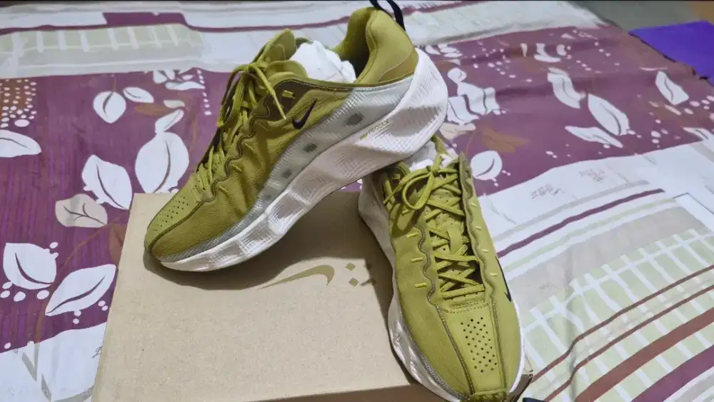 Sepatu Nike Ava Rover