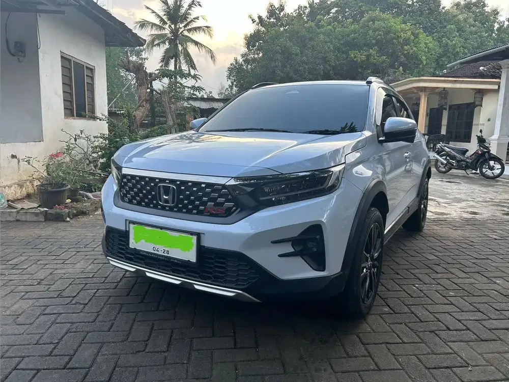 Honda WR-V RS Sensing 2023 - Kondisi Like New pemakaian Istri