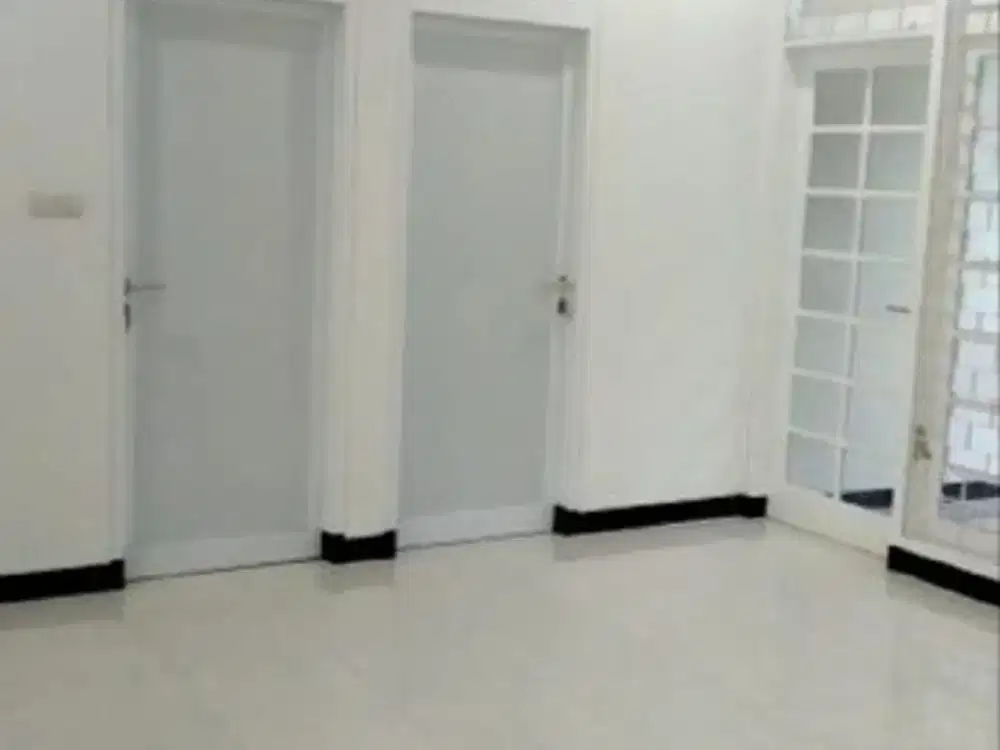 Rumah Siap Huni Rungkut Mapan