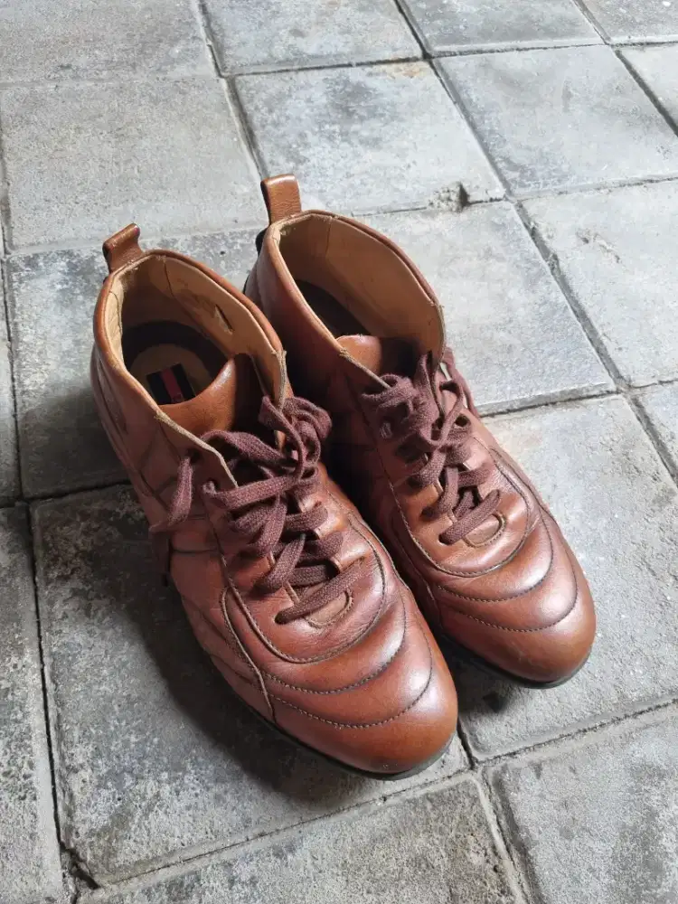 Sepatu Lloyd Sports Germany Pre Loved