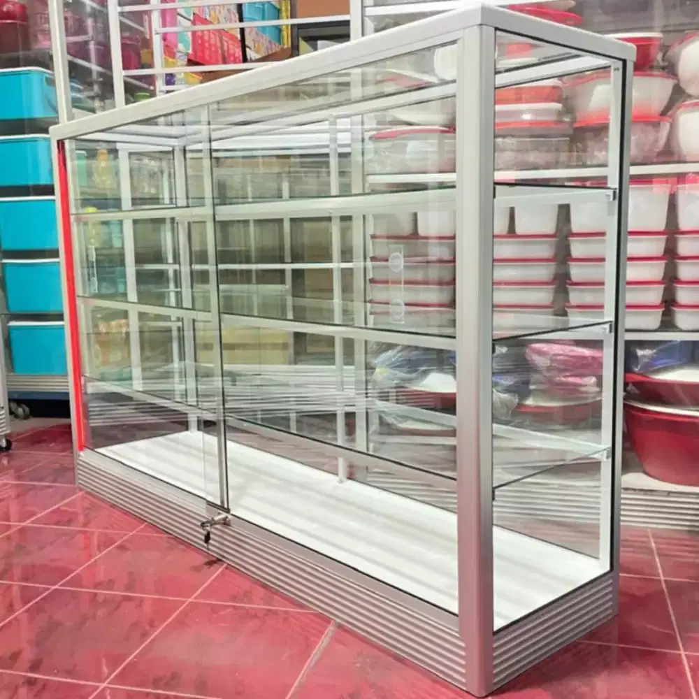Etalase 1,5 Meter × 1 Meter Serbaguna