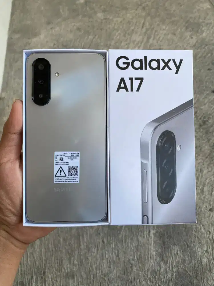 Samsung Galaxy A17 8/128 (Grey), 1 Minggu Pakai, Garansi Agustus 2027