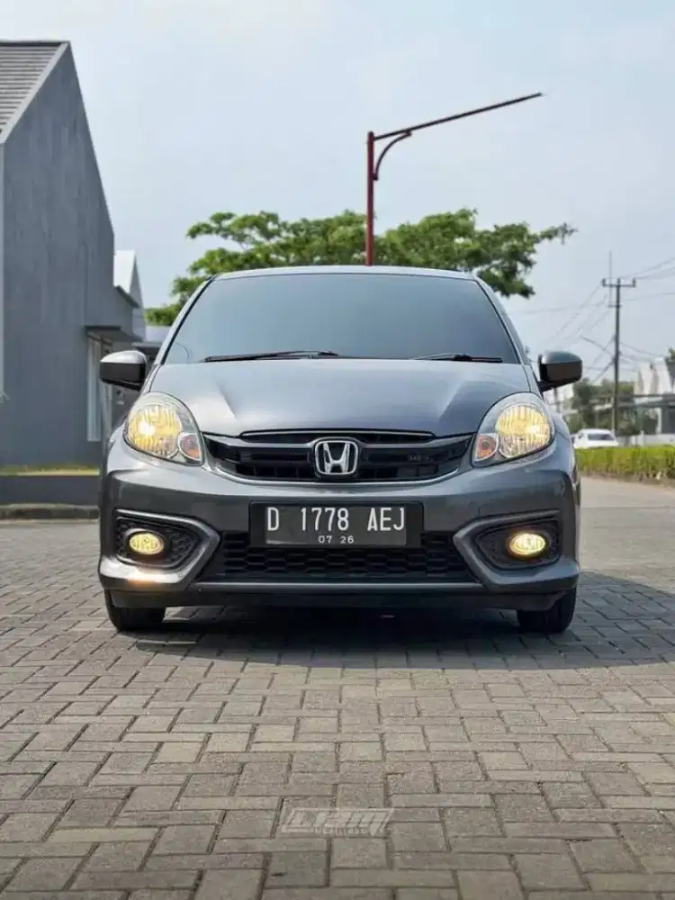 Brio E 2016
• Tipe E Manual