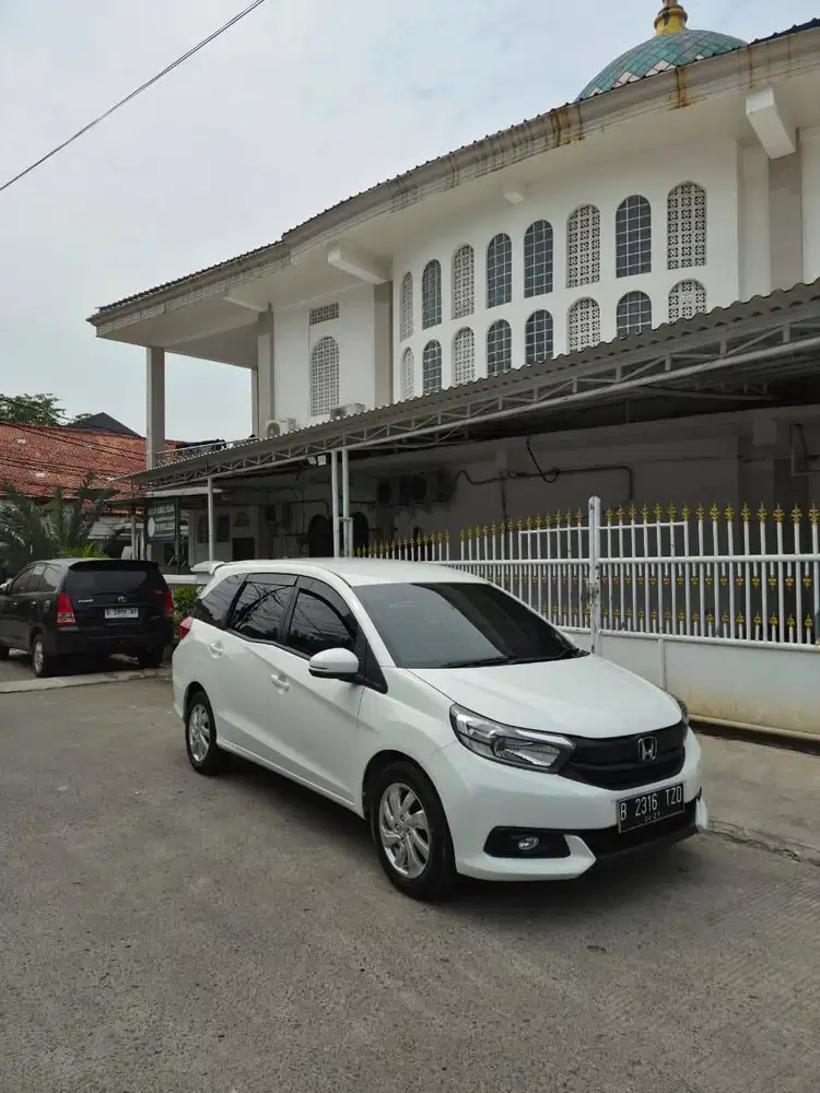 HONDA MOBILIO E 1.5 AT 2017