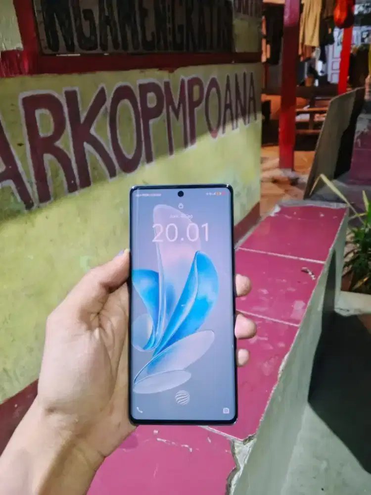 Vivo v29 5G ram 8/256