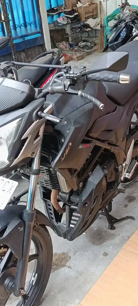 Jual motor Cb 150 R.