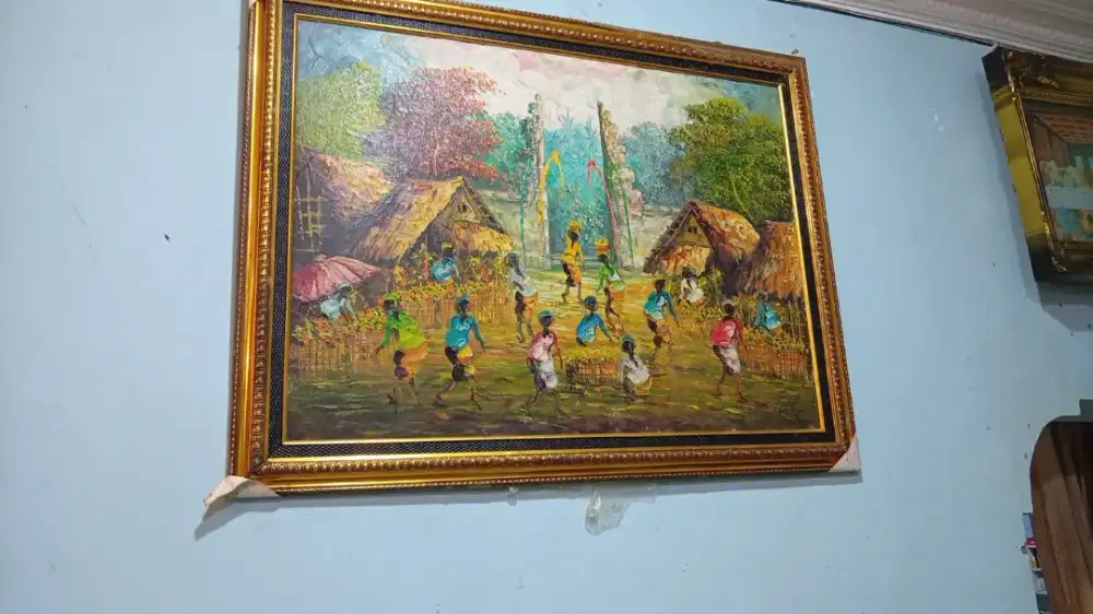 Jual lukisan guci kristal dan lemari jati