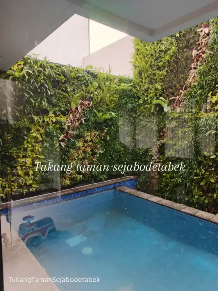 Jasa pembuatan vertikal garden/vertikal garden