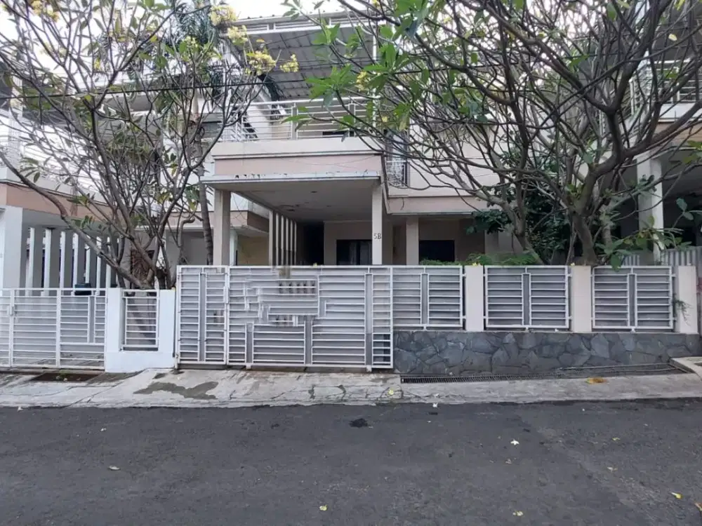 Disewakan Rumah Nyaman Lokasi Strategis di Cipete Jaksel