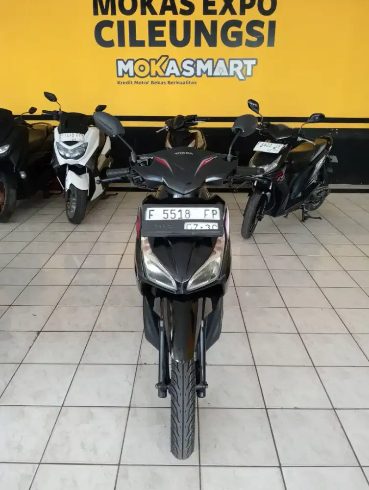 Dijual motor Honda Vario 110 2015/HANYA CASH