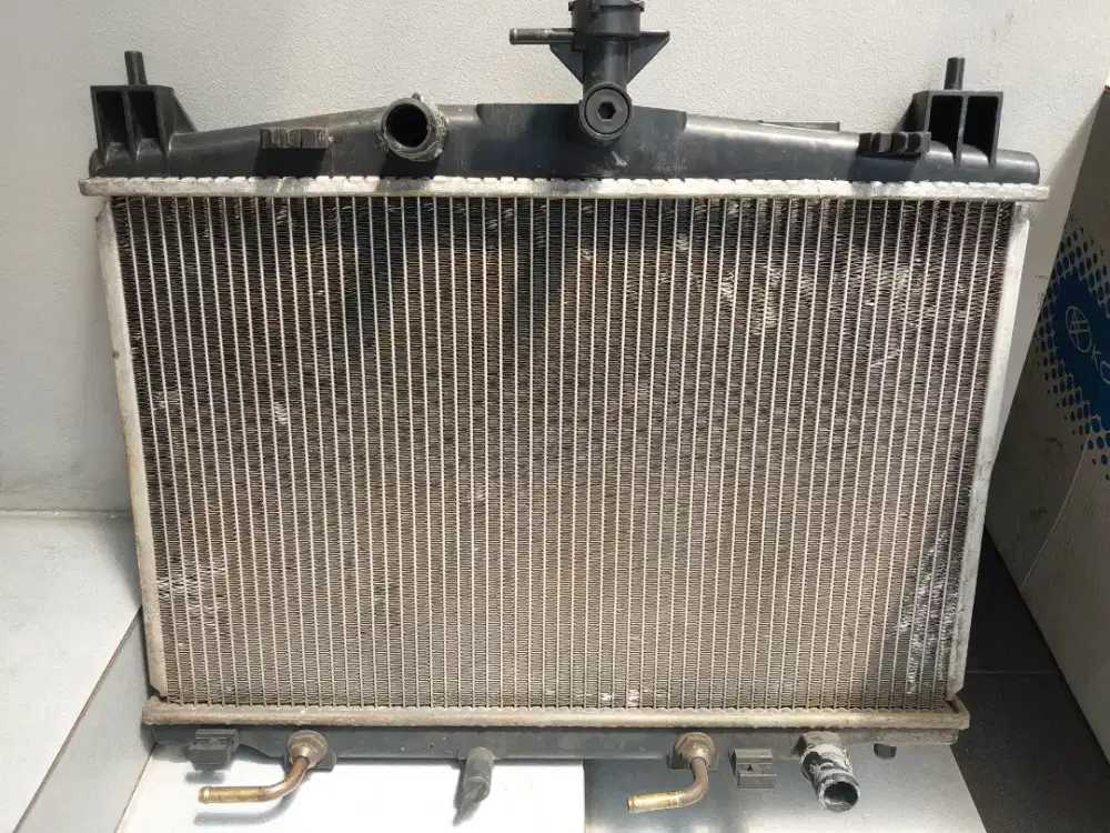 Radiator, rack steer dan 2 bearing mazda 2 2011 non sky bekas