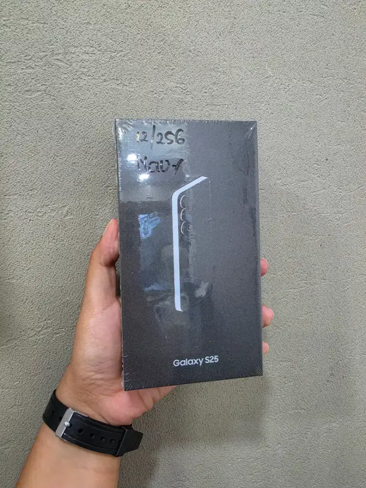 SAMSUNG GALAXY S25 5G 12/256 GARANSI RESMI 1 TAHUN