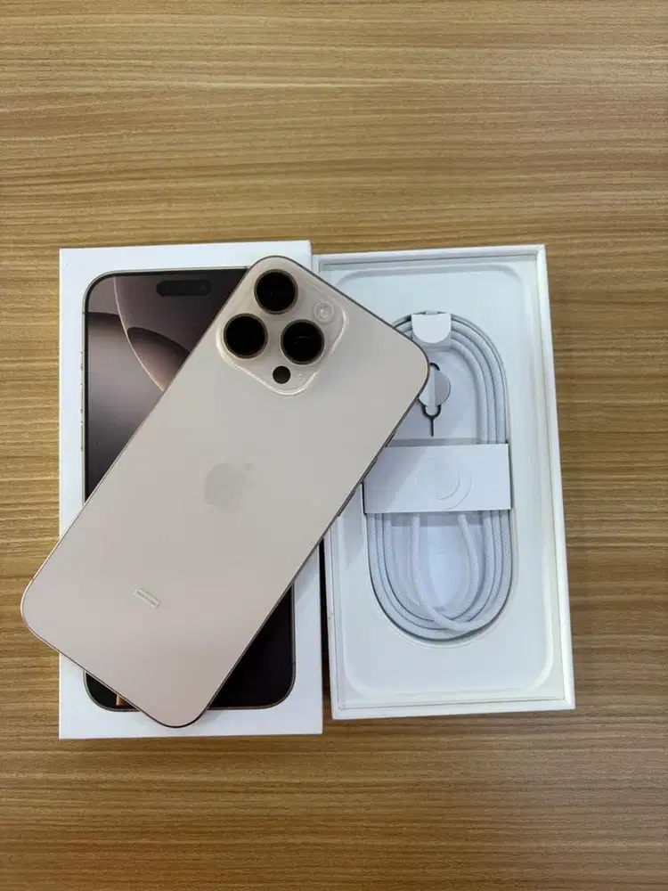 Iphone 16 Pro Max 256GB Ex DemoLife Garansi Resmi Indonesia