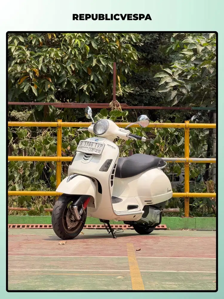 TERMURAH PIAGGIO VESPA GTS 150 3V IE TH 2014 WARNA MONTE BIANCO
