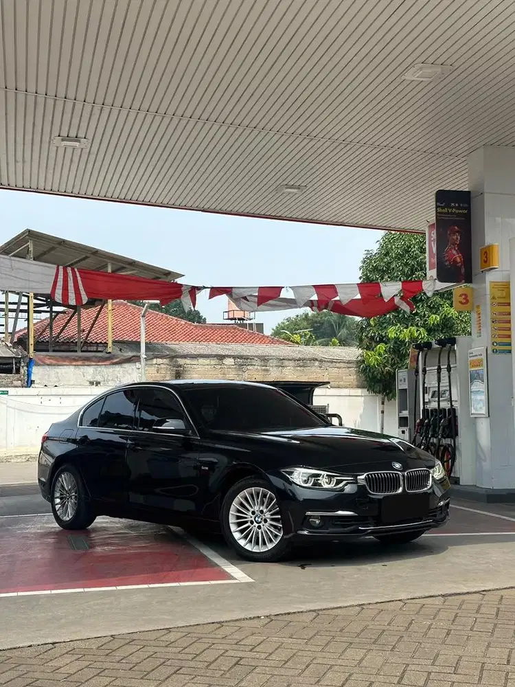 Bmw 320i F30 Luxury F30 2018