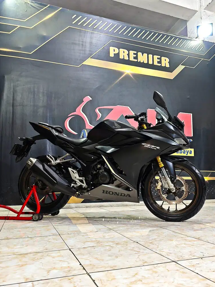 Honda All New CBR Th 2023 Black Matte. Anugerah Motor Rungkut