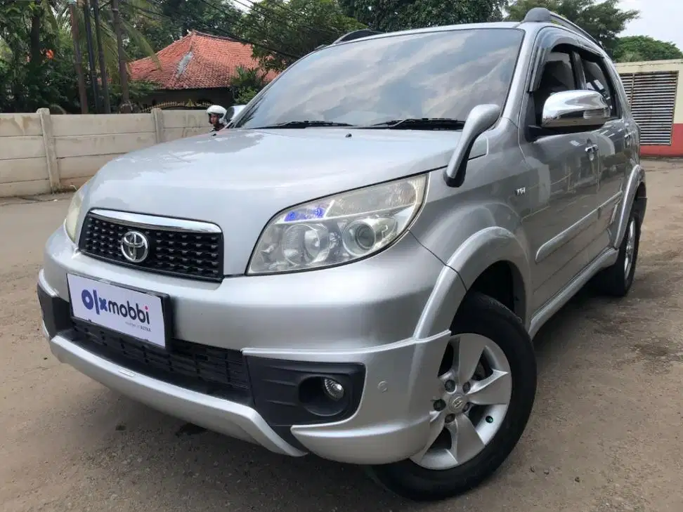 DP RENDAH Toyota Rush 1.5 TRD Sportivo Bensin-AT 2015 PYCS