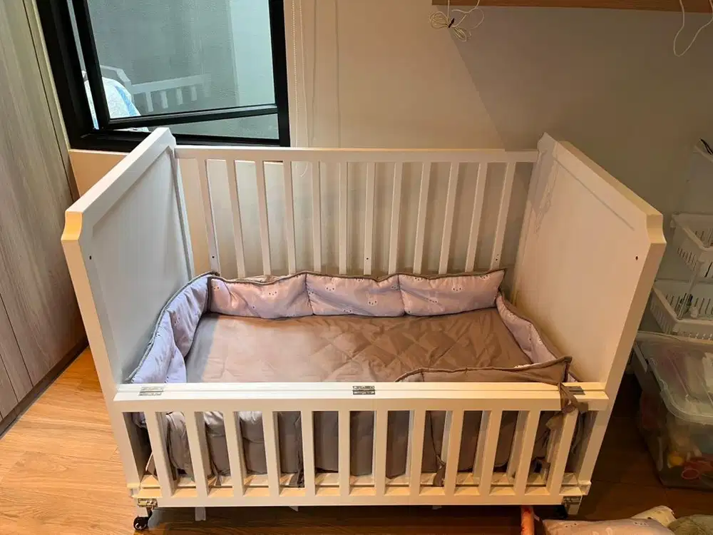 Ranjang Kayu Bayi/toddler dengan roda