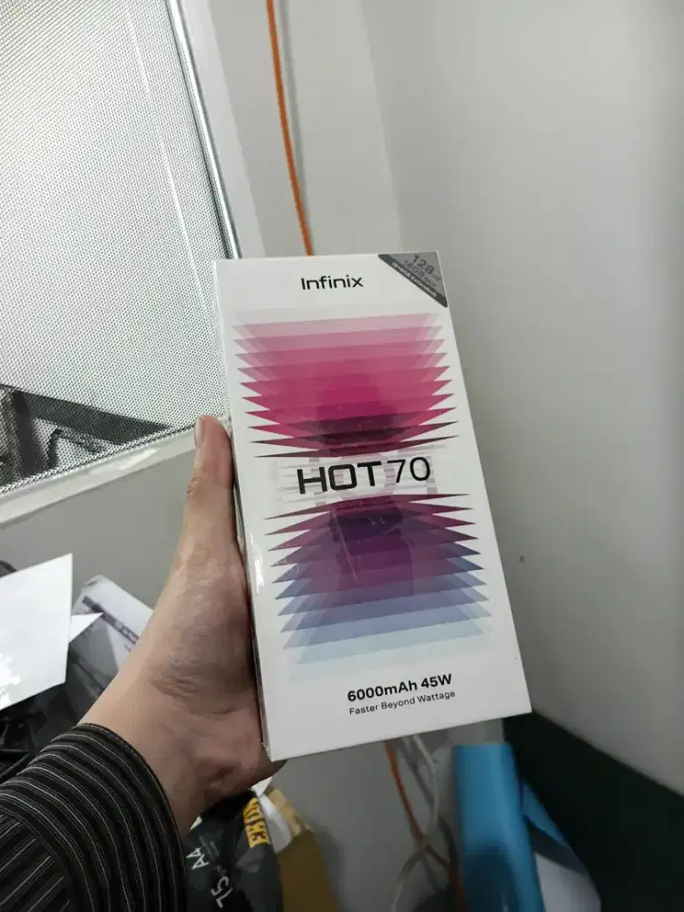 Infinix Hot 70 8+8/128GB